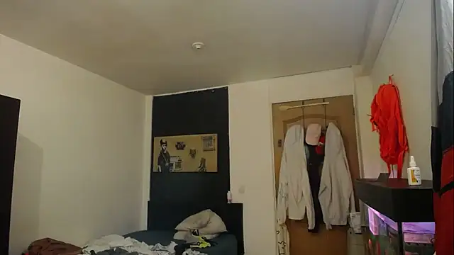 romeolovedark online show from 02-17-25, 08:04