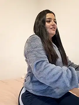 Snapshot of laura_dirtyhot chatting on 12-24-24, 05:13 laura dirtyhot online show from 12-24-24, 05:13