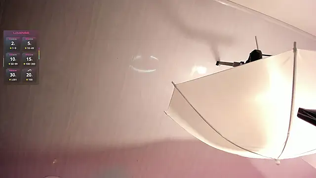 Amaraa Lewis online show from 09-19-25, 12:17