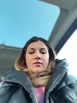 DaisyVibesss online show from 02-05-25, 08:43