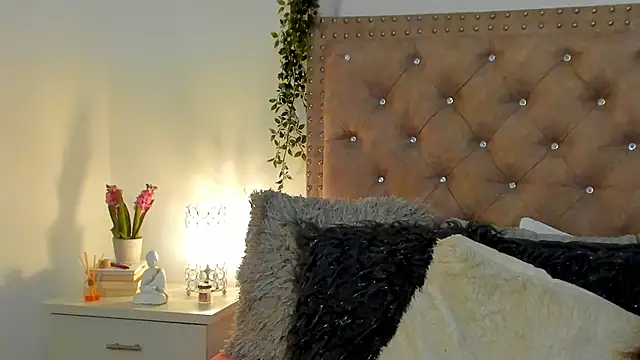 Lissa gray online show from 01-11-25, 04:27