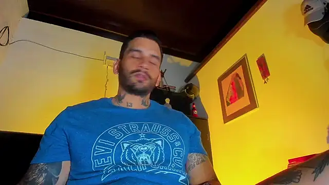 CamiloGray  online show from 03-21-25, 01:01