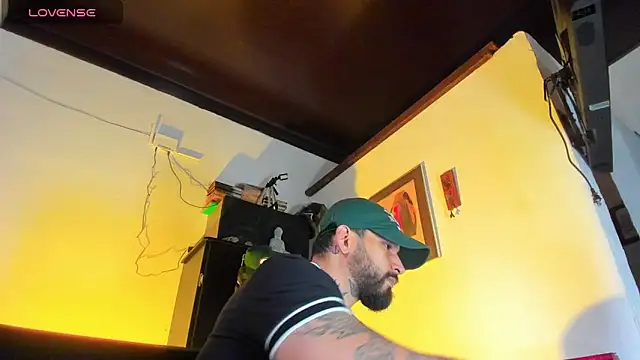 CamiloGray  online show from 09-12-25, 01:22