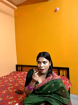 Snapshot of wow-wow-sexy chatting on 10-13-25, 06:08 wow-wow-sexy online show from 10-13-25, 06:08