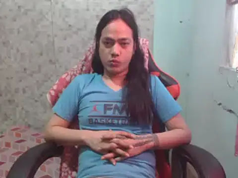 Snapshot of itsmacky4u chatting on 01-13-25, 07:43 itsmacky4u online show from 01-13-25, 07:43