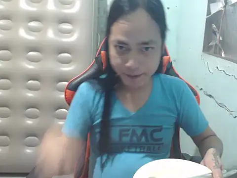 Snapshot of itsmacky4u chatting on 09-16-25, 05:08 itsmacky4u online show from 09-16-25, 05:08