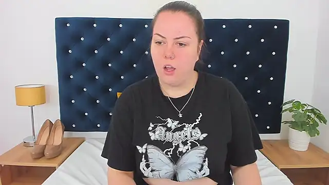 EvaLick online show from 02-18-25, 09:43