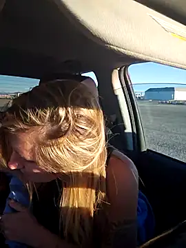 SheIsSomething online show from 01-10-26, 11:53