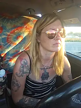 SheIsSomething online show from 01-17-26, 12:26