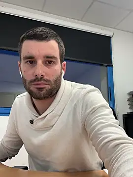 Snapshot of Simon-tem chatting on 03-17-25, 06:32 Simon-tem online show from 03-17-25, 06:32