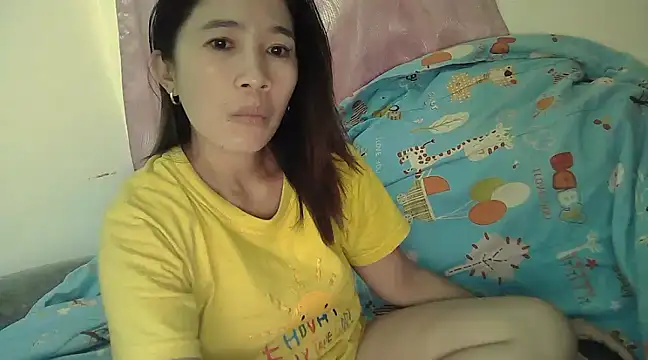 Snapshot of Alexiadreamer chatting on 01-06-25, 02:47 Alexiadreamer online show from 01-06-25, 02:47