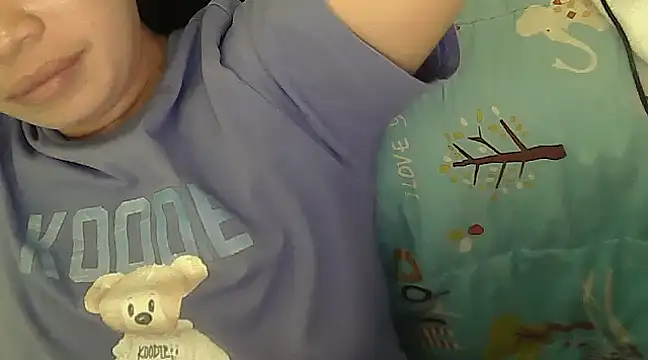 Snapshot of Alexiadreamer chatting on 02-19-25, 07:27 Alexiadreamer online show from 02-19-25, 07:27