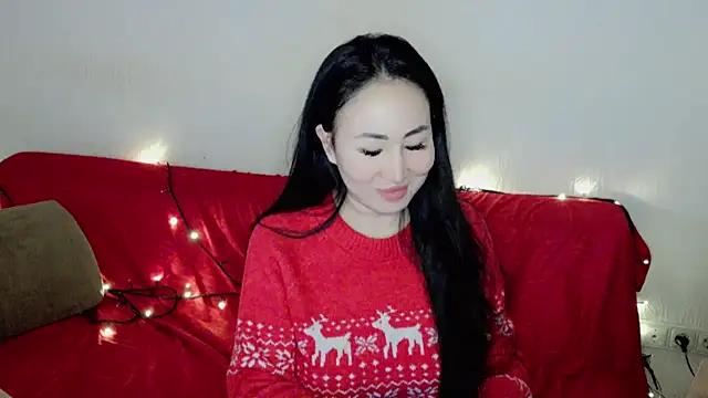 Snapshot of AsianQueens chatting on 12-25-24, 04:12 AsianQueens online show from 12-25-24, 04:12