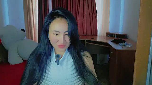 Snapshot of AsianQueens chatting on 02-05-25, 10:19 AsianQueens online show from 02-05-25, 10:19