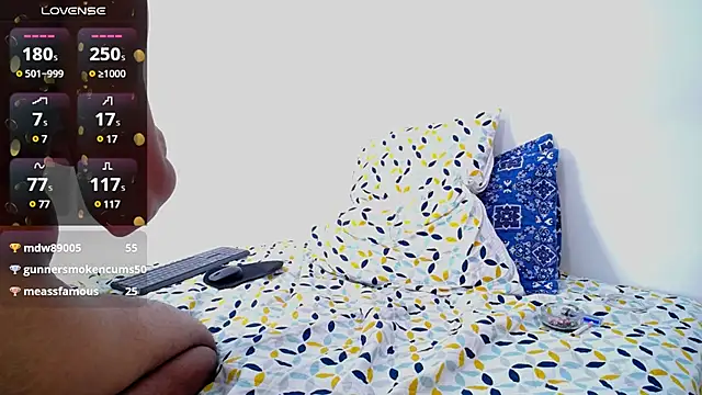 Snapshot of steven_smith05 chatting on 12-10-24, 11:54 steven smith05 online show from 12-10-24, 11:54