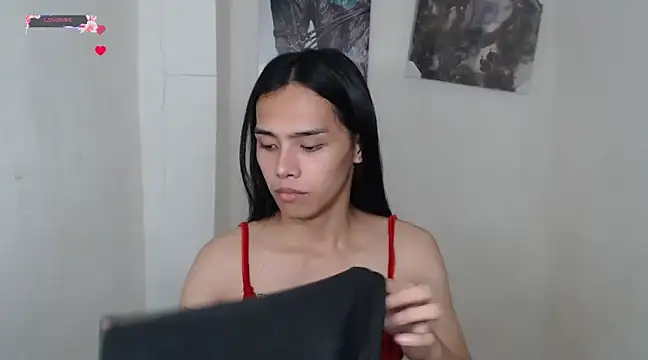 Snapshot of shecutie69 chatting on 01-15-25, 10:17 shecutie69 online show from 01-15-25, 10:17