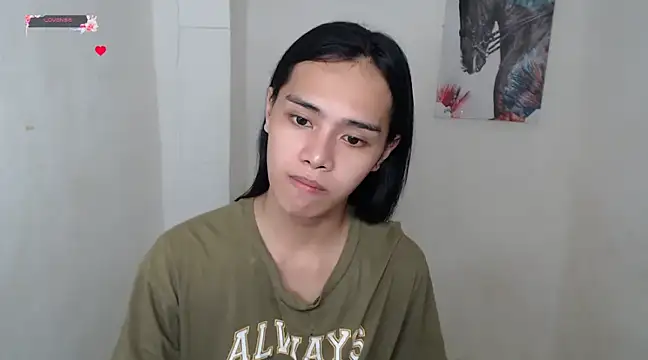 Snapshot of shecutie69 chatting on 02-06-25, 12:43 shecutie69 online show from 02-06-25, 12:43