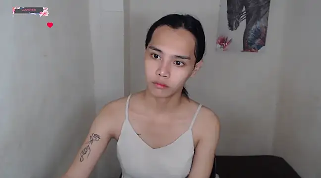 Snapshot of shecutie69 chatting on 02-23-25, 06:17 shecutie69 online show from 02-23-25, 06:17