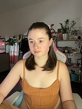 sweetest pie online show from 10-04-25, 04:49