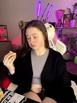 sweetest pie online show from 12-22-25, 09:01