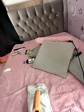 Snapshot of daliz_20_z chatting on 11-09-25, 05:06 daliz 20 z online show from 11-09-25, 05:06