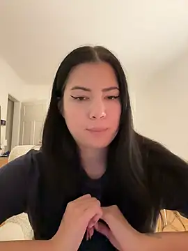 Snapshot of clairewntr chatting on 01-15-25, 12:30 clairewntr online show from 01-15-25, 12:30