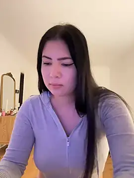 Snapshot of clairewntr chatting on 01-19-25, 07:26 clairewntr online show from 01-19-25, 07:26