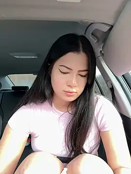 Snapshot of clairewntr chatting on 01-26-25, 03:14 clairewntr online show from 01-26-25, 03:14