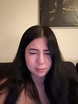 Snapshot of clairewntr chatting on 02-28-25, 09:33 clairewntr online show from 02-28-25, 09:33