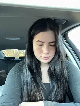 Snapshot of clairewntr chatting on 03-18-25, 02:59 clairewntr online show from 03-18-25, 02:59