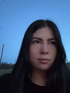 Snapshot of clairewntr chatting on 03-21-25, 06:07 clairewntr online show from 03-21-25, 06:07