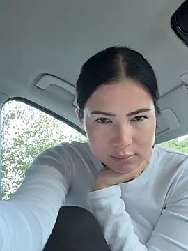 Snapshot of clairewntr chatting on 10-01-25, 04:24 clairewntr online show from 10-01-25, 04:24