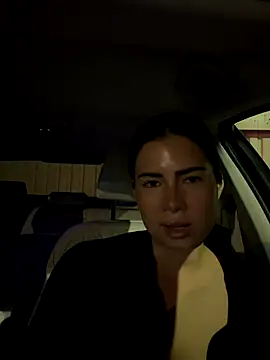 Snapshot of clairewntr chatting on 10-13-25, 09:26 clairewntr online show from 10-13-25, 09:26