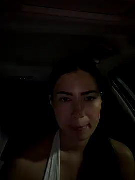 Snapshot of clairewntr chatting on 10-16-25, 09:38 clairewntr online show from 10-16-25, 09:38