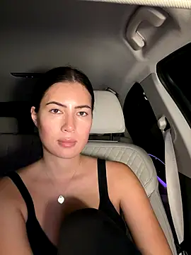 Snapshot of clairewntr chatting on 11-14-25, 08:07 clairewntr online show from 11-14-25, 08:07