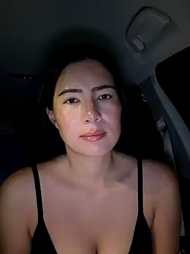 Snapshot of clairewntr chatting on 12-05-25, 09:00 clairewntr online show from 12-05-25, 09:00