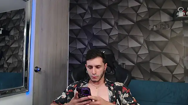 Latino stud4u online show from 11-03-25, 01:40