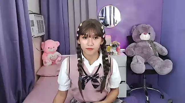 urlovelyfreya online show from 02-17-25, 06:04