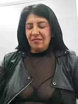 Snapshot of aisha_latina chatting on 01-30-25, 06:10 aisha latina online show from 01-30-25, 06:10