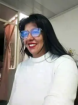 Snapshot of aisha_latina chatting on 02-23-26, 02:58 aisha latina online show from 02-23-26, 02:58
