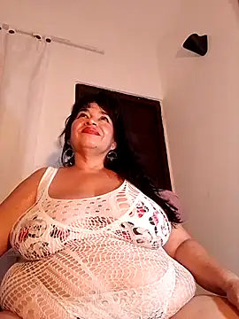 karlablue  online show from 02-01-25, 10:23