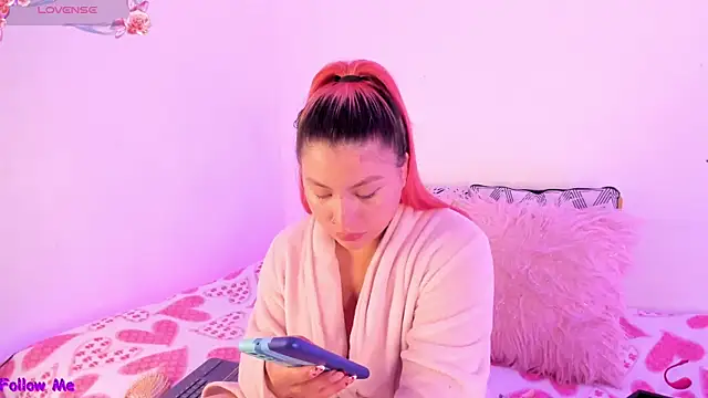 SophieRossi online show from 10-04-25, 01:42