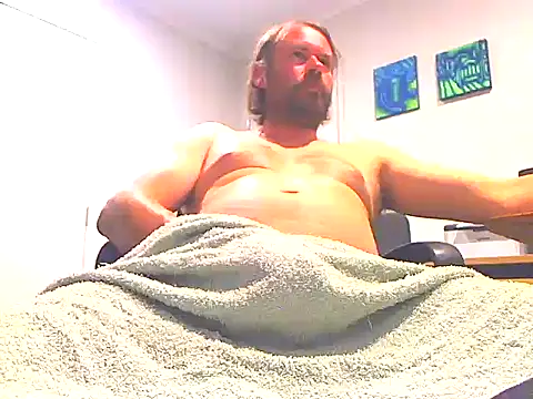 Snapshot of megaboy411 chatting on 01-31-25, 10:20 megaboy411 online show from 01-31-25, 10:20