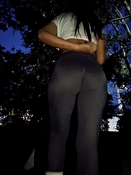 Yuky ta online show from 03-13-25, 11:38