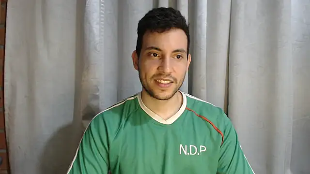 Snapshot of Armando_2002 chatting on 03-16-25, 05:03 Armando 2002 online show from 03-16-25, 05:03