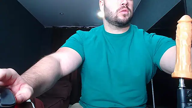 Snapshot of muscularjohnforuX chatting on 03-20-25, 05:57 muscularjohnforuX online show from 03-20-25, 05:57