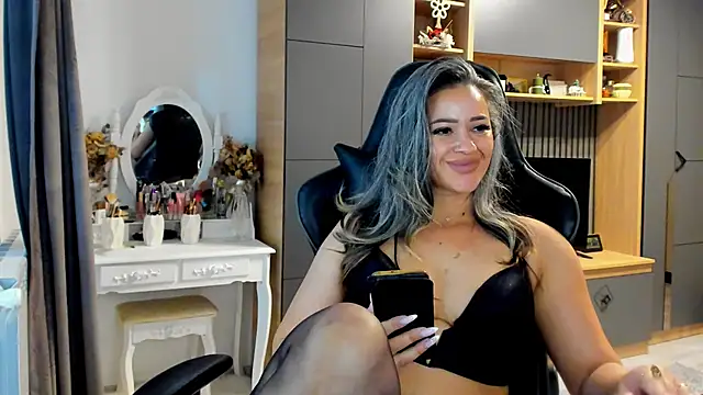 Claire95  online show from 09-29-25, 03:50