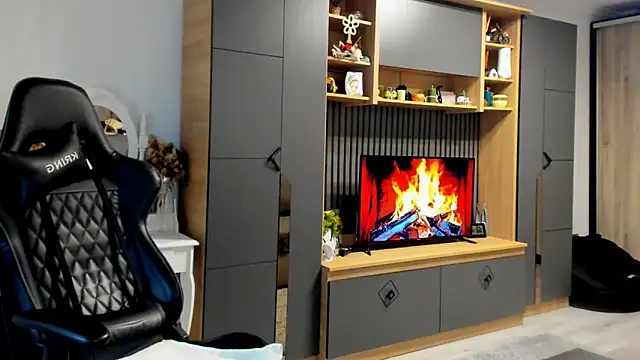 Claire95  online show from 10-14-25, 04:46