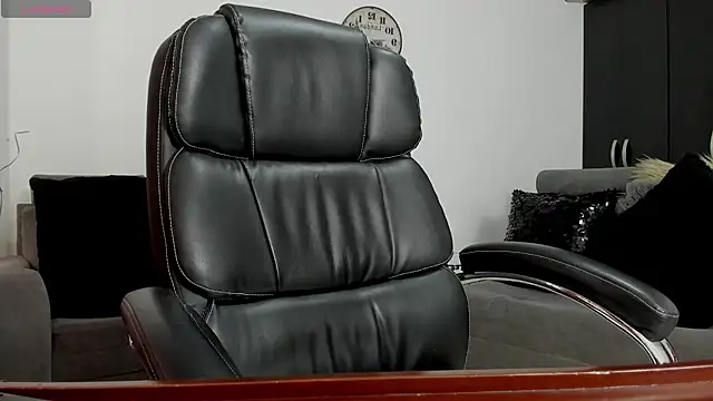 Snapshot of alissondomitt chatting on 03-04-25, 02:42 alissondomitt online show from 03-04-25, 02:42