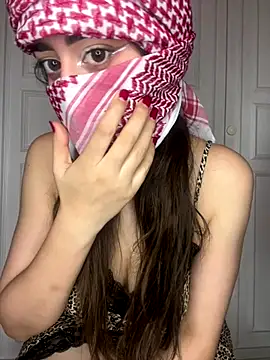 Snapshot of arabiaAna chatting on 09-19-25, 12:34 arabiaAna online show from 09-19-25, 12:34
